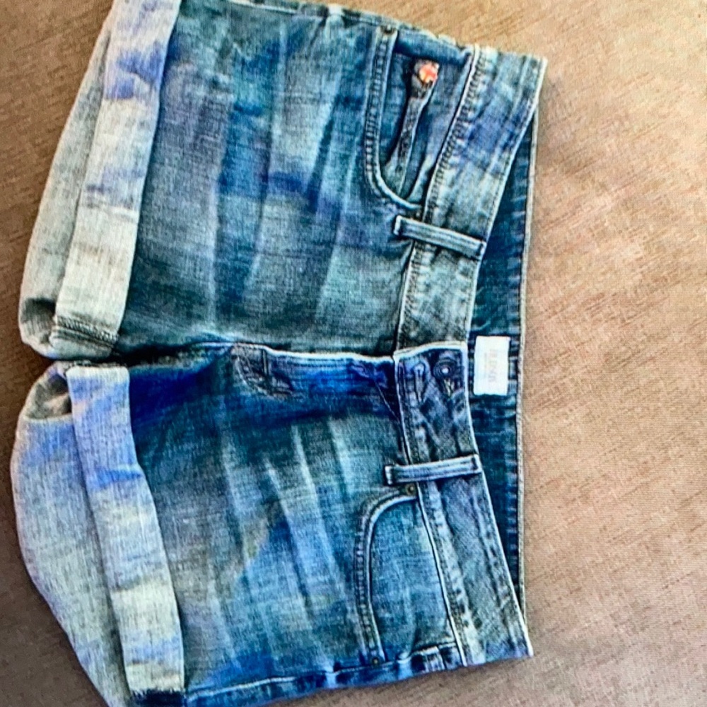 Hudson jean shorts size 29